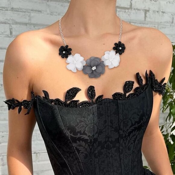 🆕 Women Black Flower Collar Necklace Summer Holiday Floral Costume Jewelry Gift - Picture 5 of 6